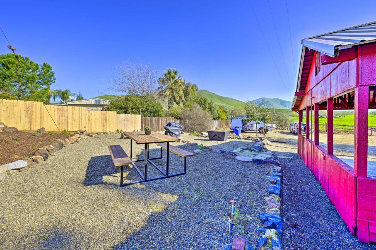Peaceful Ranch Home With Sierra Nevada Views Woodlake Экстерьер фото